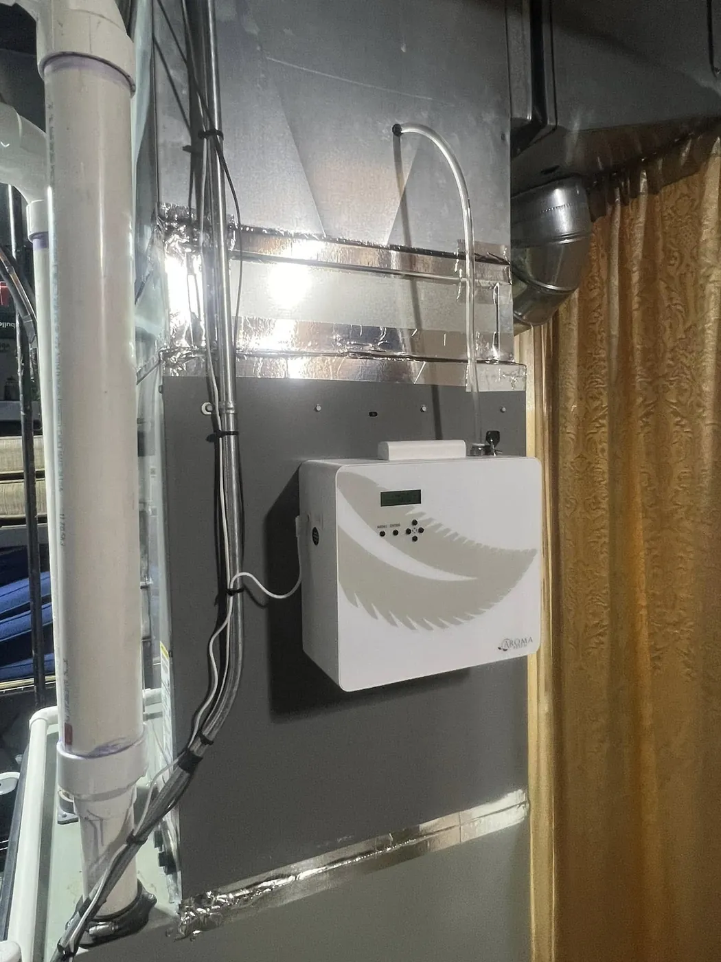 Whole-home air purification system mounted on ductwork